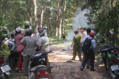 Hoảng hồn phát hiện xác chết trong rẫy hoang