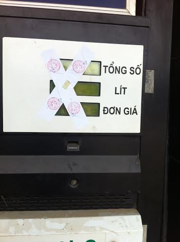 Khởi tố thêm 2 đối tượng trong vụ gắn IC giả gian lận xăng dầu