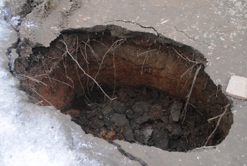 Xuất hiện thêm “hố tử thần” cạnh hố cũ ở Thanh Hóa