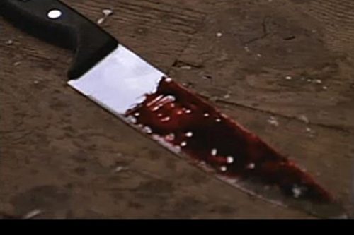 Đánh ghen, người đàn ông đâm thấu ngực “tình địch” Đánh ghen, người đàn ông đâm thấu ngực “tình địch”