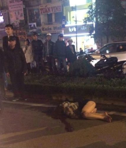 Hà Nội: Tài xế 2 lần đâm nạn nhân