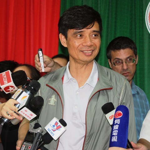 Tạm dừng một số hoạt động tìm kiếm máy bay Malaysia mất tích