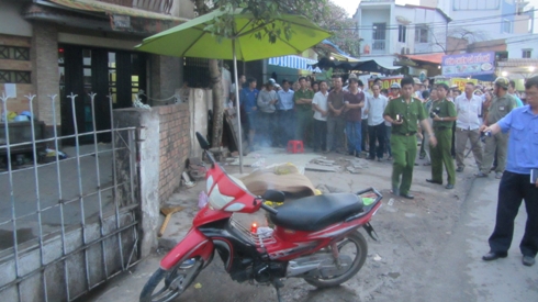 TP.HCM: Nam thanh niên chết ngửa bên lề đường