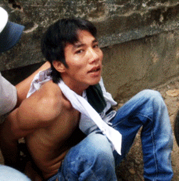 Bắt đối tượng vận chuyển 1,1 kg ma túy đựng trong túi xách