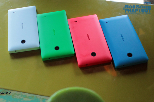 Nokia X chính thức được bán tại Việt Nam