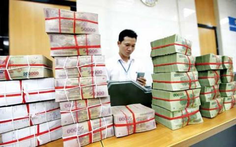  Hạ lãi suất: Có lợi nhất chính là ngân hàng