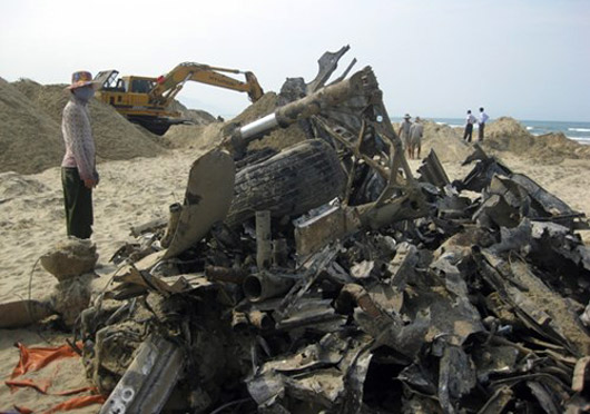 Tìm thấy xác máy bay trên biển Lăng Cô