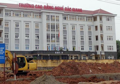 Vụ 47 giáo viên ở Bắc Giang kêu cứu: Hiệu trưởng thừa nhận sai