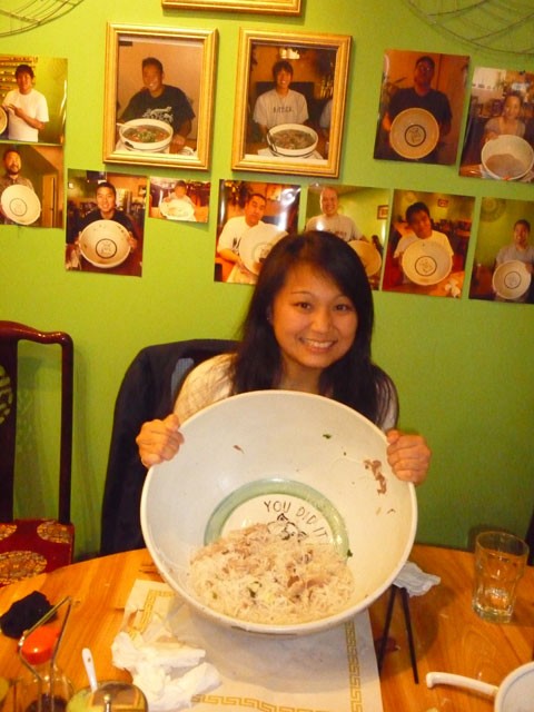 Bát phở Việt với giá hơn 1 triệu đồng