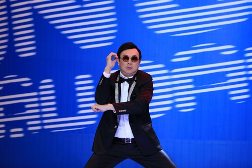 Ơn giời! Cậu đây rồi: Trấn Thành làm Whitney Houston nóng bỏng