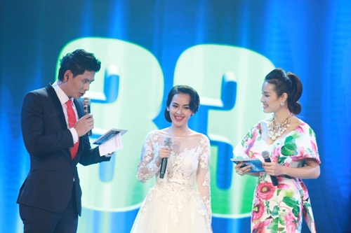 Phương Mỹ Chi hát “Câu hò điệu lý còn đây” cực ngọt