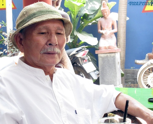 Xem tranh đàn bà sinh động của họa sĩ U90 Phạm Cung