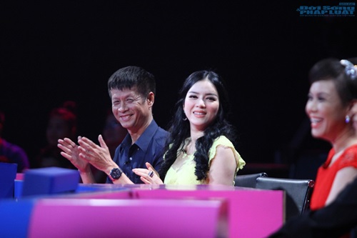 Lê Hoàng cặp với Lý Nhã Kỳ trong “Người bí ẩn”