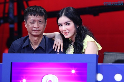 Lê Hoàng cặp với Lý Nhã Kỳ trong “Người bí ẩn”