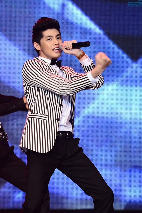 Võ Hạ Trâm “đua nước rút” với Hiền Thục, Văn Mai Hương