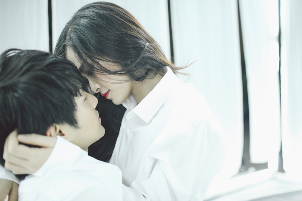 Đông Nhi, Ông Cao Thắng nóng bỏng trong MV mới