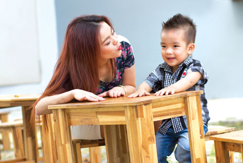 Hải Yến Idol công khai phẫu thuật thẩm mỹ mũi Hải Yến Idol công khai phẫu thuật thẩm mỹ mũi