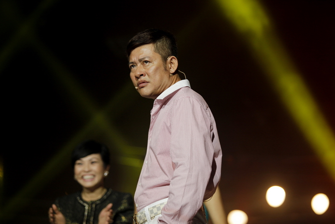 Danh hài Tấn Beo làm 