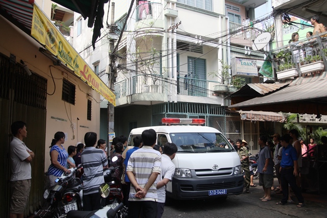 Cháy nhà 2 tầng, MC đám cưới cùng em trai tử vong