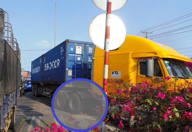 Xe container cán chết bé trai 13 tuổi trên quốc lộ