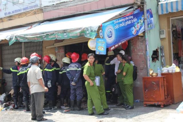 Cháy tiệm tạp hóa, đôi vợ chồng tử vong