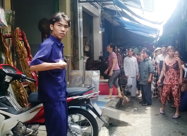 Ngáo đá, con trai sát hại mẹ ruột chém anh trai