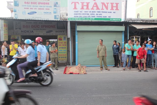 Thanh niên chết bất thường bên vệ đường… nghi bị sóc ma túy 