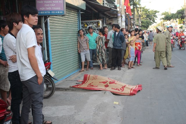 Thanh niên chết bất thường bên vệ đường… nghi bị sóc ma túy 