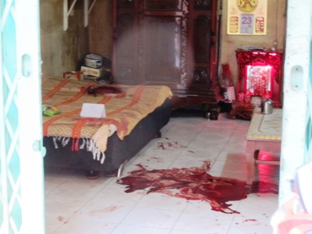 Con nghiện phê thuốc đánh vỡ đầu bà nội, đánh 2 cháu hôn mê