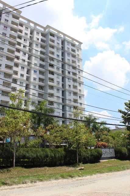 Giảng viên ngoại ngữ người Ý treo cổ tự tử trong chung cư