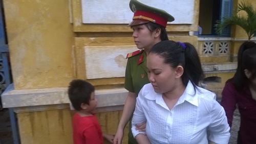 Đang xét sơ thẩm vụ án bảo mẫu giết người