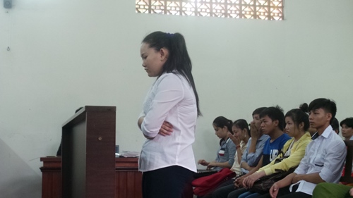 Gia đình bị hại đòi đền bù 100 triệu trong vụ bảo mẫu giết trẻ