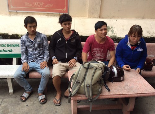 Mẹ mắc nợ, con gái bị chủ nợ thuê “giang hồ” đánh đập, bắt cóc