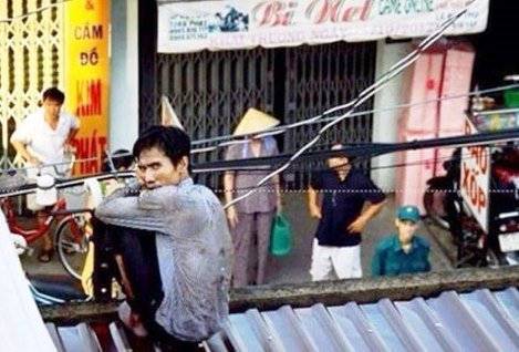 Vụ tưới xăng đốt nhà: Hung thủ đến đòi vàng người yêu !