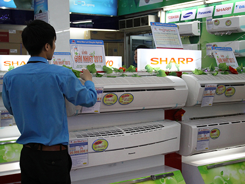 Mùa nóng đi thuê máy lạnh