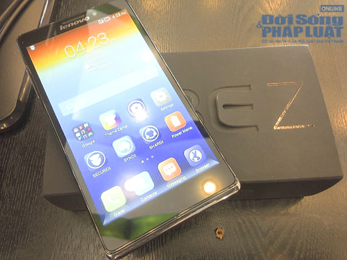 Đập hộp Lenovo Vibe Z - 