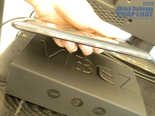 Đập hộp Lenovo Vibe Z - 