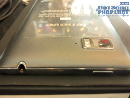 Đập hộp Lenovo Vibe Z - 