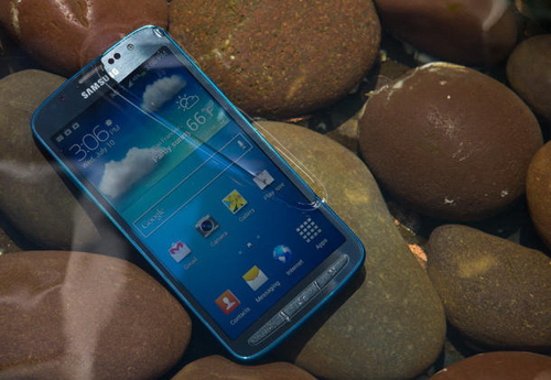 4 smartphone chống nước tốt nhất thị trường Việt 4 smartphone chống nước tốt nhất thị trường Việt