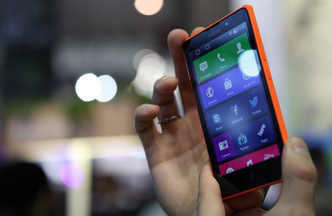 Smartphone giá thấp liên tục đổ về Việt Nam 