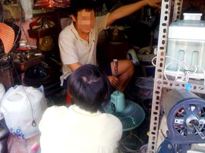 Mâu thuẫn dẫn đến án mạng: Đi xe bus bị“ép”mua vé cho cả túi đồ  