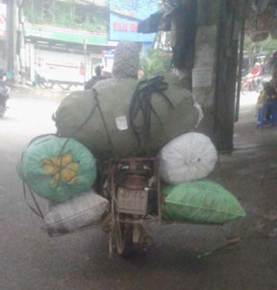 Mục sở thị con đường từ bệnh viện tới lò tái chế rác thải y tế