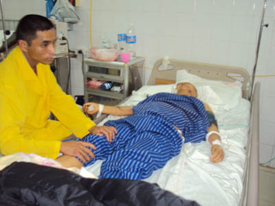 Vụ bố đánh chết con và làm mẹ đẻ vỡ xương sọ chấn động xứ Lạng 