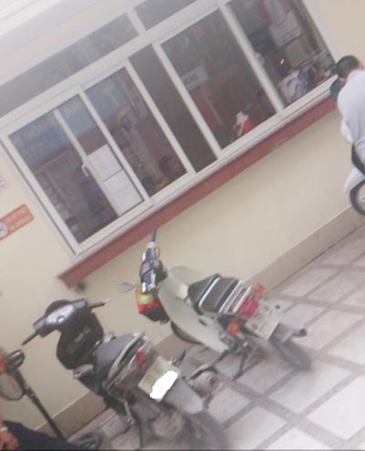 “tổ bảo vệ” biến bãi để xe của nhân viên thành “máy thu tiền”?