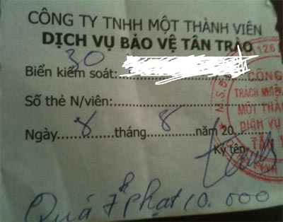“tổ bảo vệ” biến bãi để xe của nhân viên thành “máy thu tiền”?
