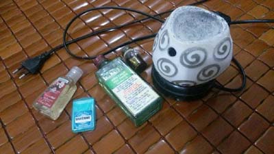 Đổ xô đi mua dầu tràm diệt virus và tự làm bùa phòng thân?!