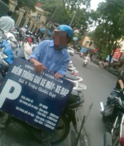 “công nghệ” sản xuất vé và “guồng máy” thu tiền gửi xe 