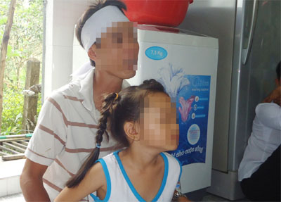 Bí ẩn vụ người đàn ông chết bên đường với tư thế lạ