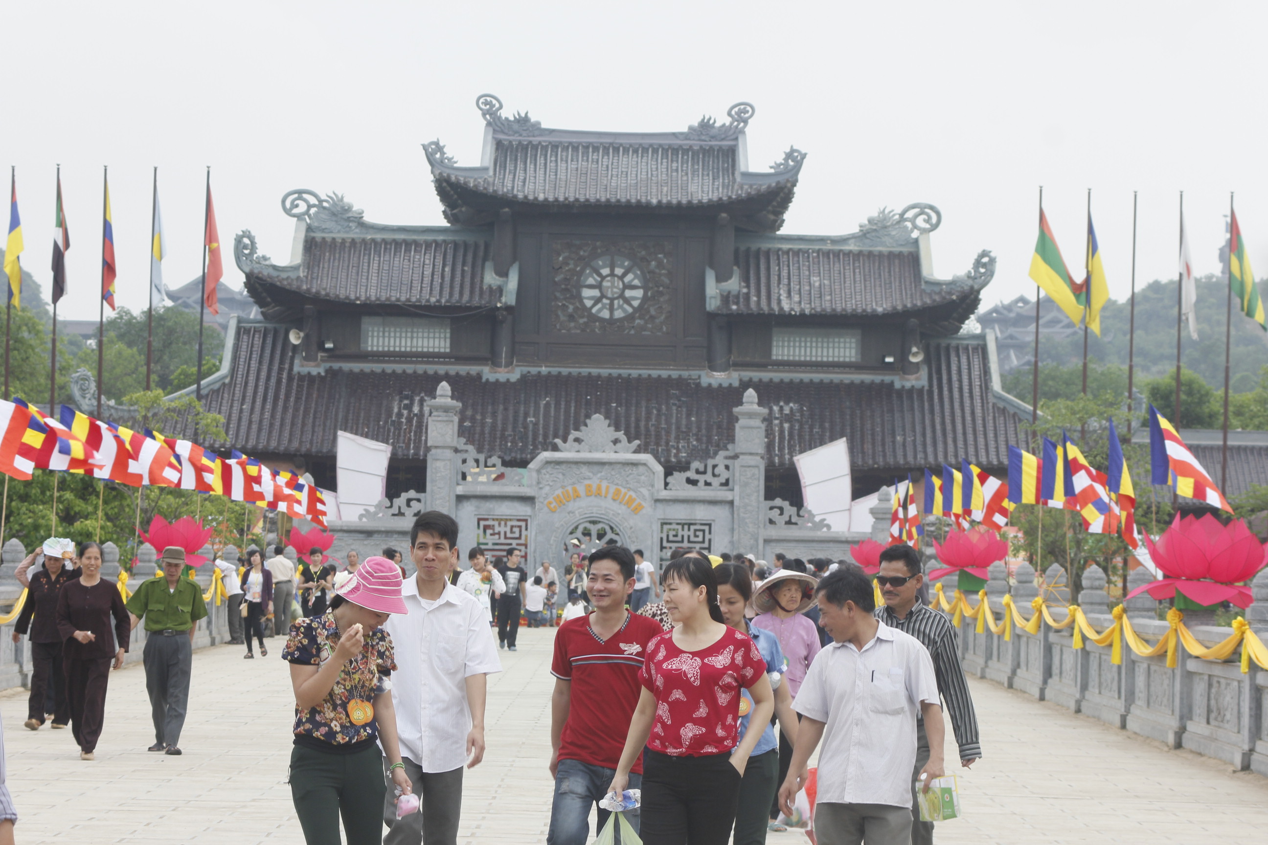 Ninh Bình: Đêm trước ngày khai mạc đại lễ phật đản LHQ Vesak 2014
