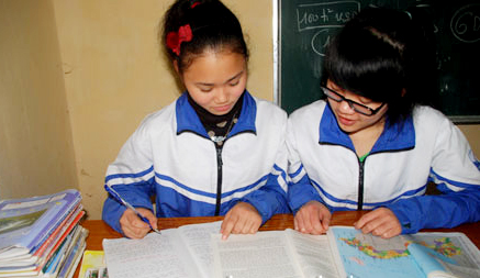 Nữ sinh người Dao được đặc cách vào đại học